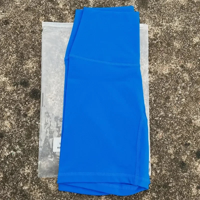 شورتات ضيقة جديدة لعام 2024 للجري للسيدات، ملابس رياضية قصيرة للنساء، ملابس يوغا للنساء، سراويل ضيقة للياقة البدنية بدون درزات