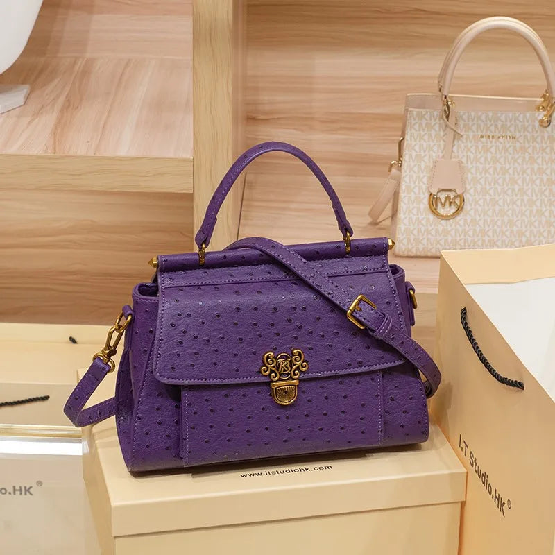 حقيبة يد نسائية ذات سعة كبيرة 2025 خريف وشتاء جديد عالي الجودة خفيف الوزن مصمم فاخر حقيبة كتف أنيقة