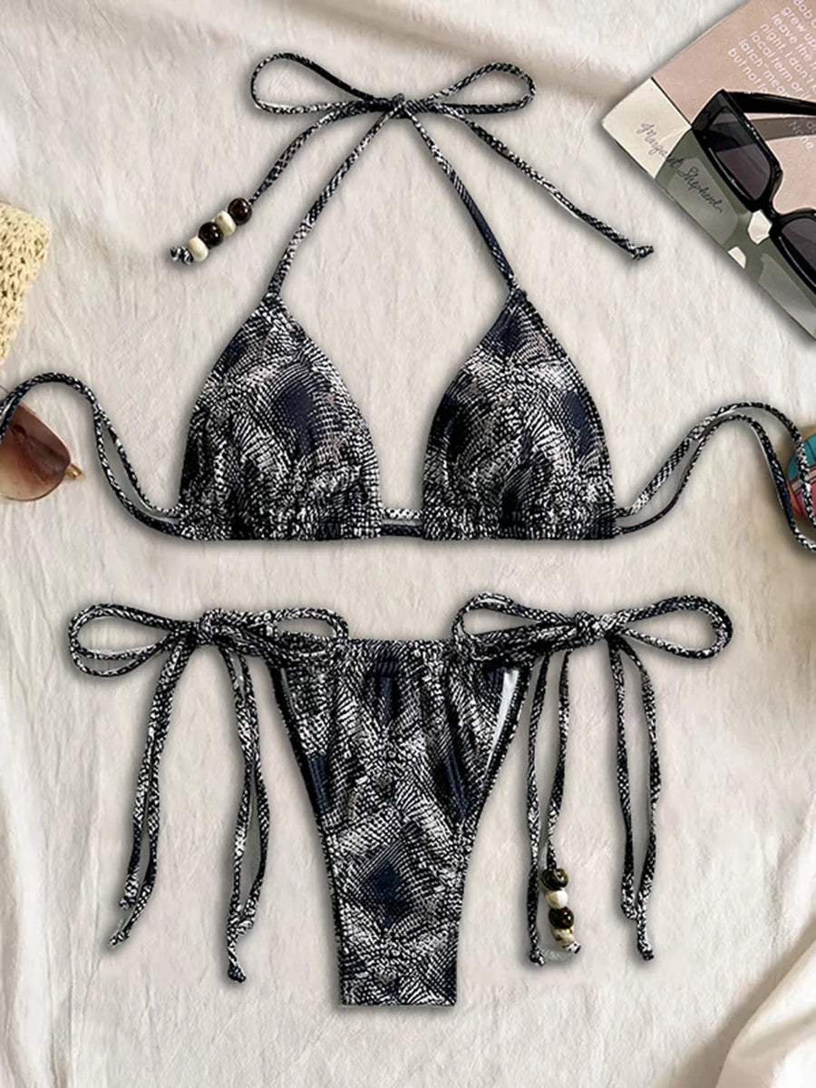 ملابس سباحة مثيرة ببيكيني صغير للنساء 2025، طقم بيكيني برازيلي منقط، ملابس سباحة بكيني بخيط رفيع، ملابس شاطئ نسائية