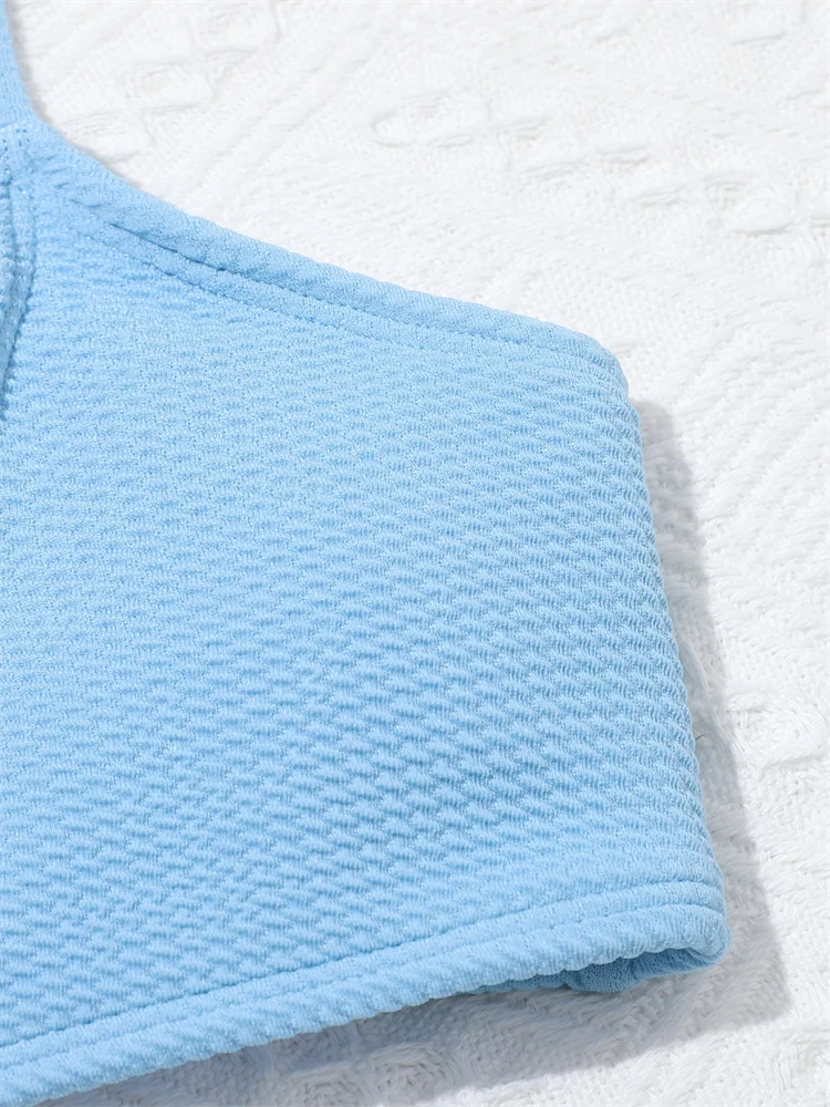 ملابس سباحة بكيني للبنات 2025 مجموعة بيكيني جديدة ذات حمالات مضلعة صلبة عالية الخصر للأطفال ملابس سباحة للأطفال من ثلاث قطع ملابس سباحة للشاطئ