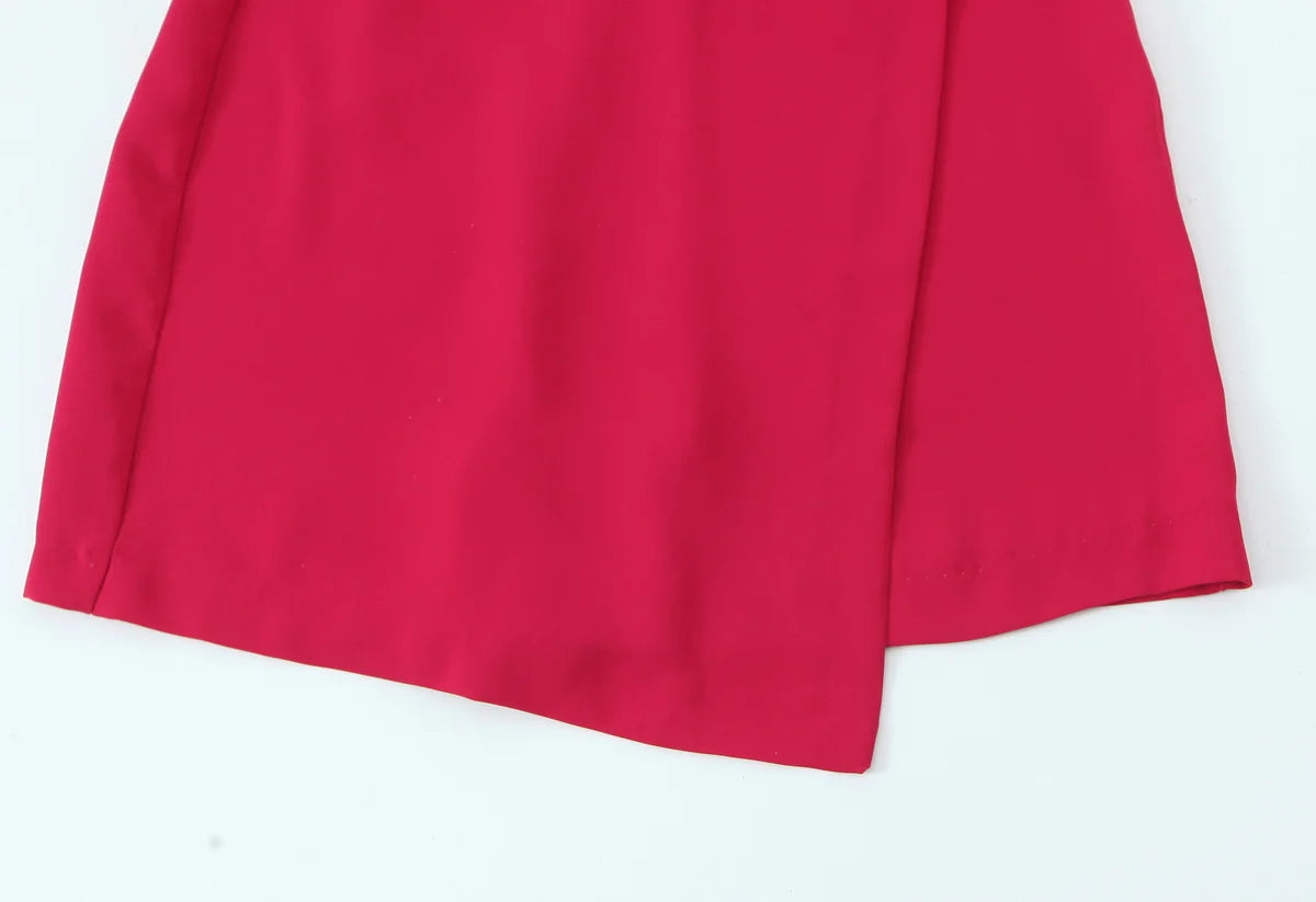 TRAF Women 2025 موضة جديدة ربيع 2025 جمبسوت قصير أنيق برقبة مستديرة بدون أكمام مناسب لجميع المناسبات شورت ضيق مطوي