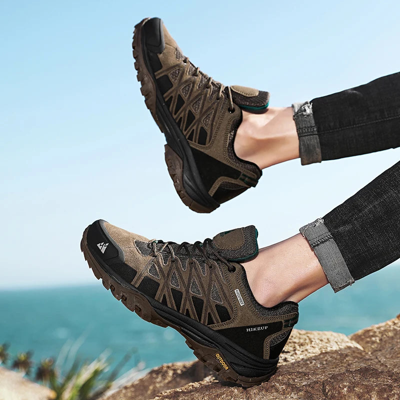 أحذية HIKEUP الجديدة للرجال للمشي لمسافات طويلة قابلة للتنفس برباط للمشي لمسافات طويلة للرجال في الهواء الطلق وتسلق الجبال والسياحة أحذية رياضية للرجال