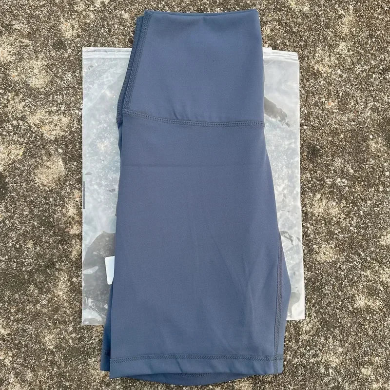 شورتات ضيقة جديدة لعام 2024 للجري للسيدات، ملابس رياضية قصيرة للنساء، ملابس يوغا للنساء، سراويل ضيقة للياقة البدنية بدون درزات 