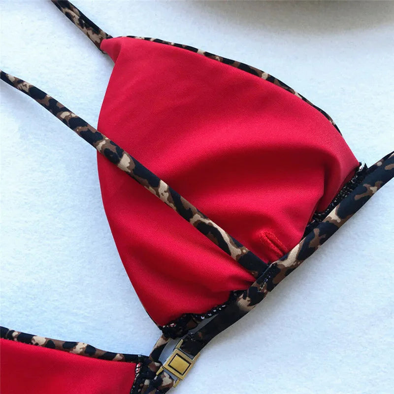 طقم بيكيني صيفي نسائي مثير مطبوع عليه جلد الفهد مع حمالة صدر مبطنة وملابس سباحة للشاطئ