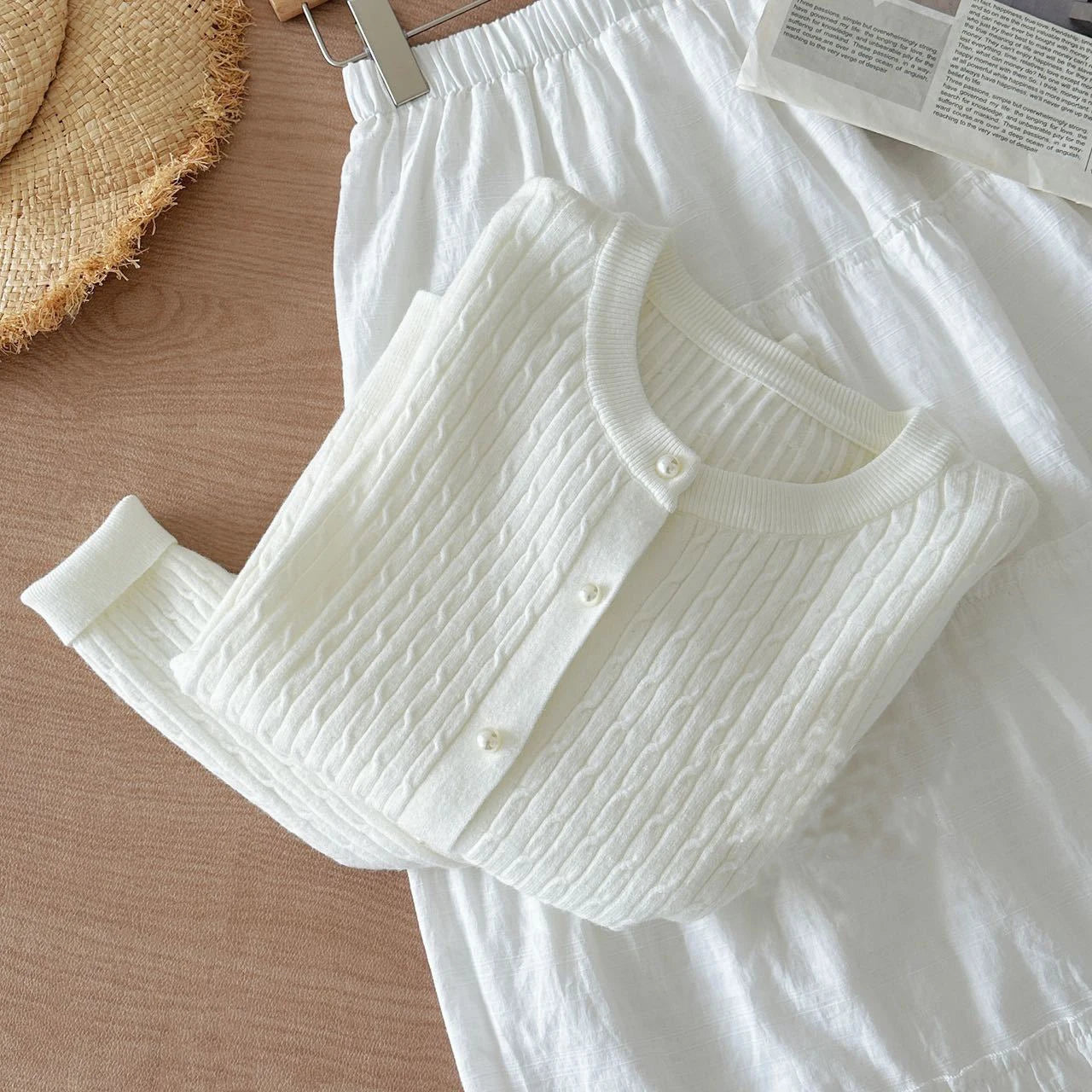 Elegant Long Sleeve Knitwear Tops Women Autumn Winter Single Breasted Sweater O Neck Thick Warm Knitted Cardigan Female