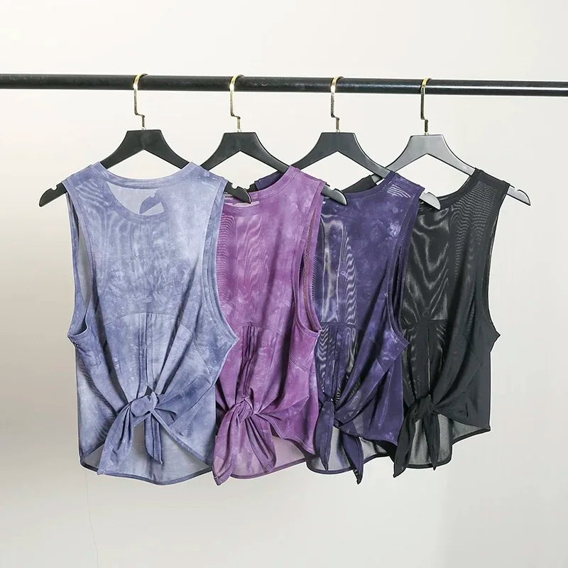 سترة رياضية نسائية سريعة الجفاف فضفاضة للجري والصالة الرياضية بدون أكمام جميلة الظهر وقميص شبكي وقميص قصير لليوغا 