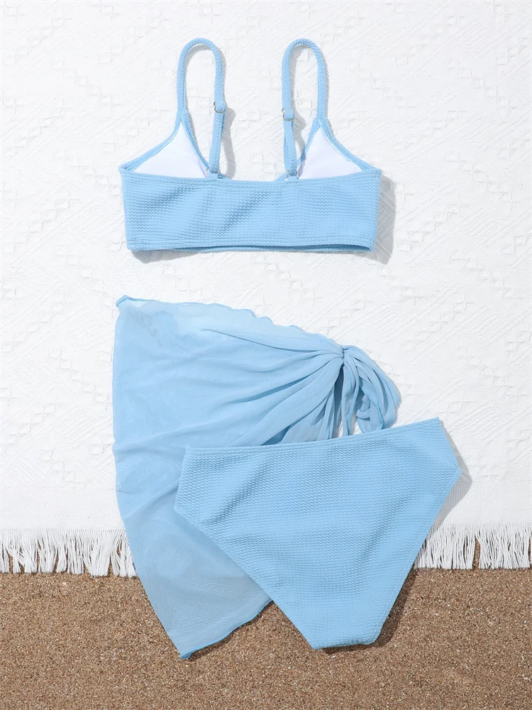 ملابس سباحة بكيني للبنات 2025 مجموعة بيكيني جديدة ذات حمالات مضلعة صلبة عالية الخصر للأطفال ملابس سباحة للأطفال من ثلاث قطع ملابس سباحة للشاطئ 