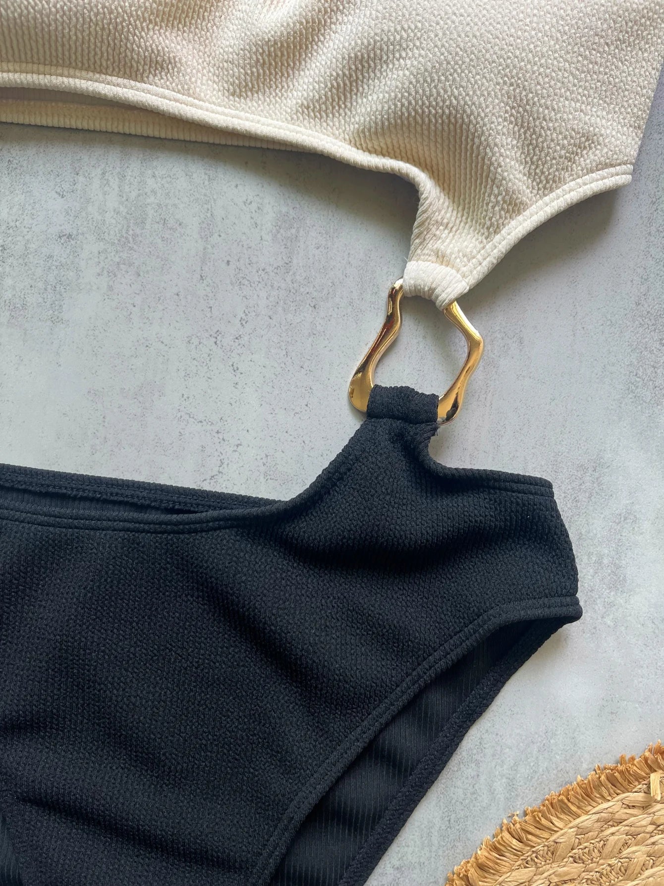 New Splicing Asymmetric One Shoulder One Piece Swimsuit Women Swimwear Female Metal Ring High Cut Bather Bathing Suit Swim